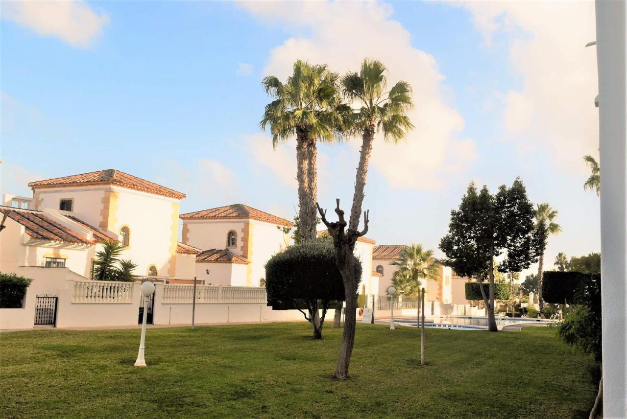 Fabulous 2 Bed 2 Bath Apartment ! Villamartin  Εξωτερικό φωτογραφία